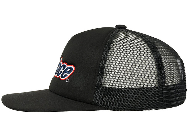 PALACE Palace Low Case Trucker Black outlook