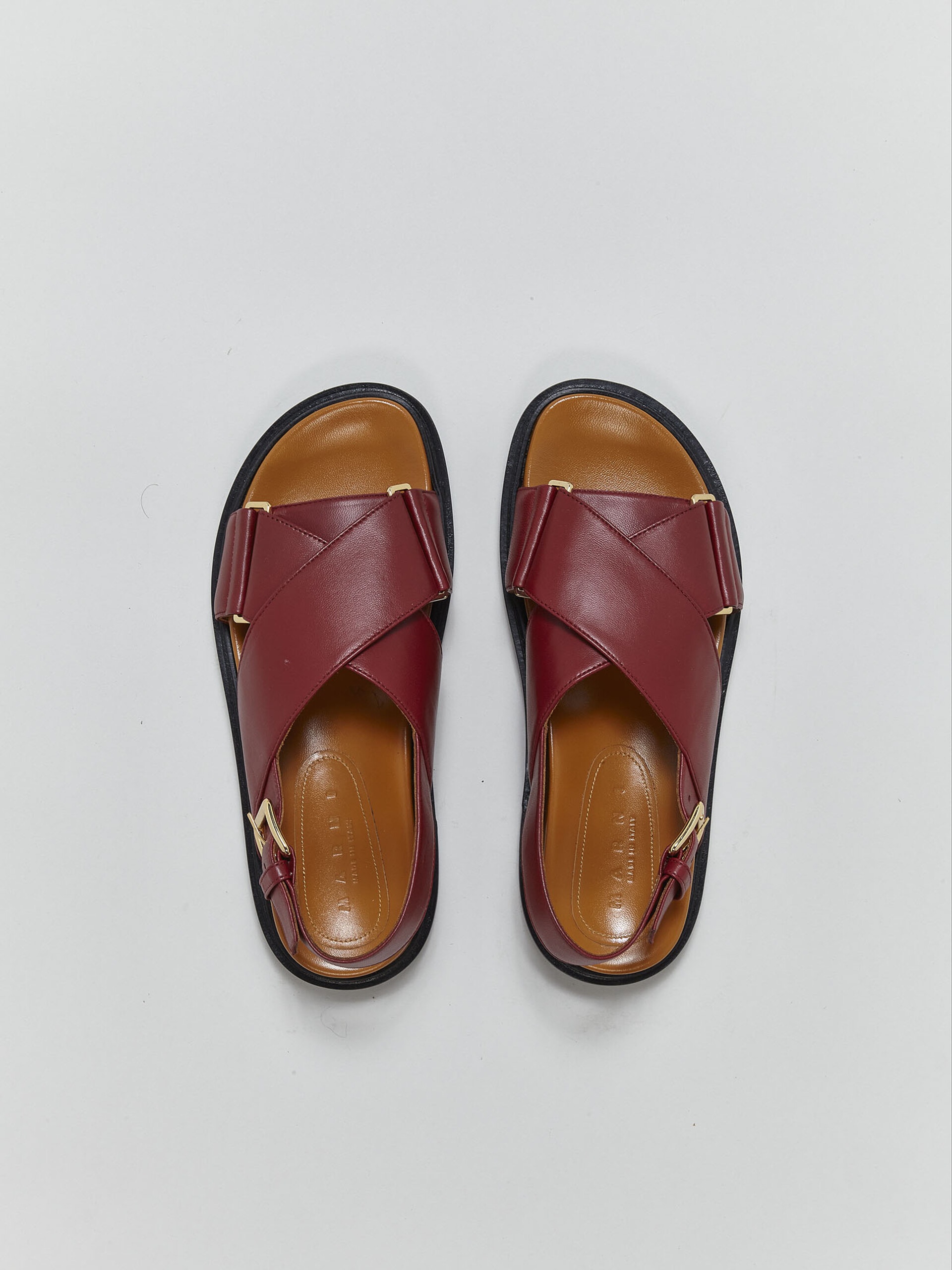 RED LEATHER FUSSBETT - 4