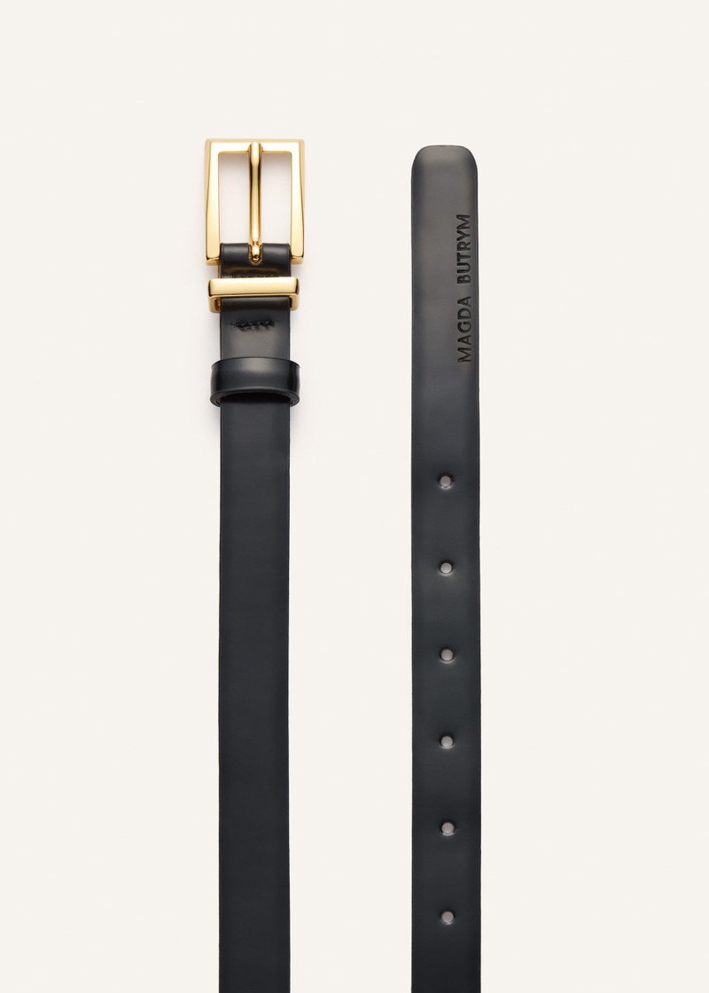 Thin classic black leather belt in gold 1