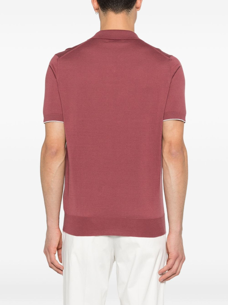 V-neck T-shirt 4
