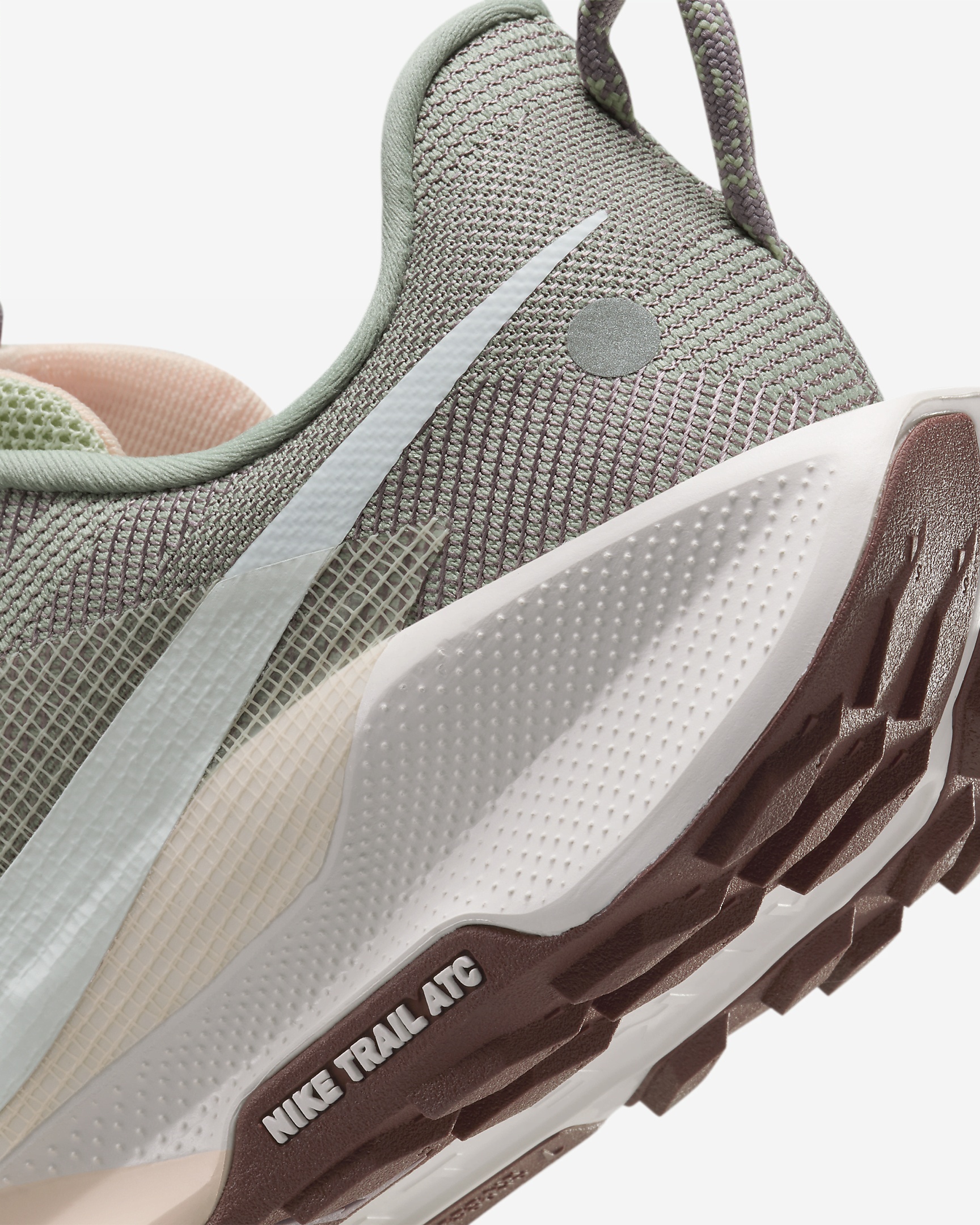 Nike Pegasus Trail 5 Women's Trail Running Shoes - 8