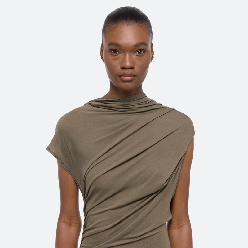 SLEEVELESS WIND DRESS 6