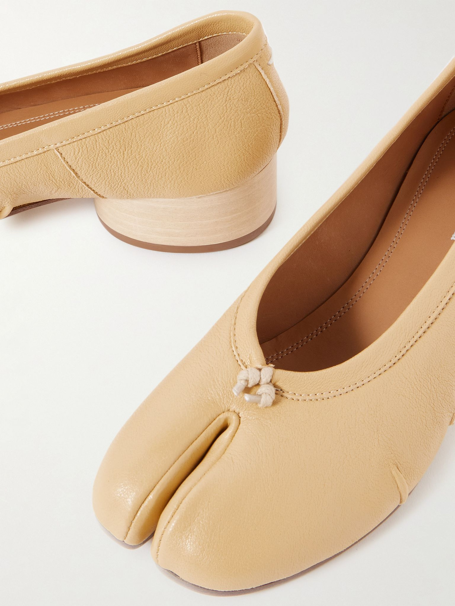 Tabi Ballerina split-toe leather pumps Neutral - 4