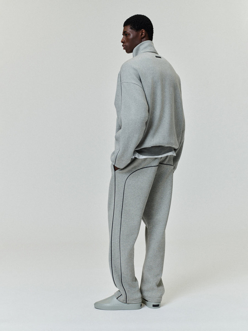 ESSENTIALS Relaxed Fleece Sweatpant With Piping outlook
