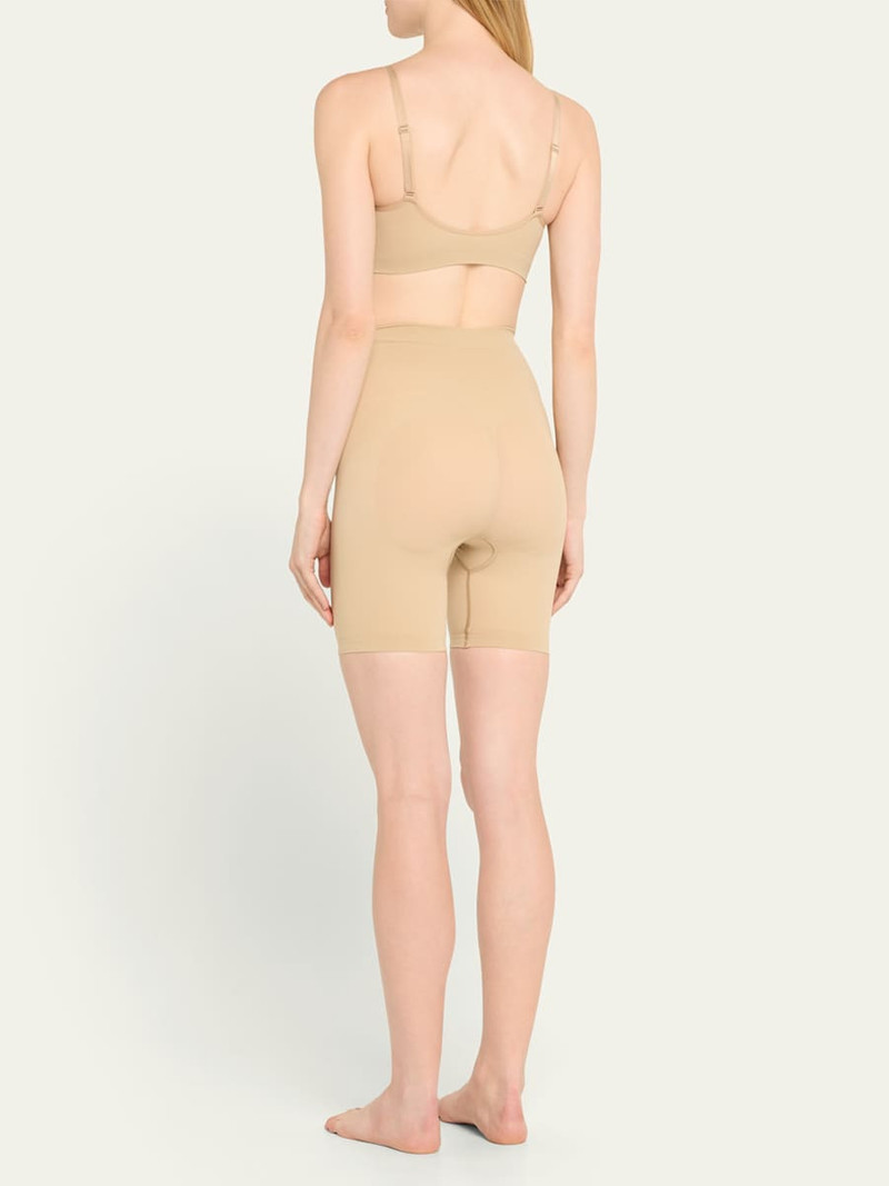 SKIMS Seamless Sculpt Mid-Thigh Shorts outlook