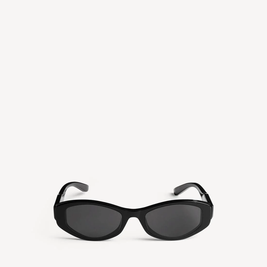 Women's Nova Oval Sunglasses in Black - 1