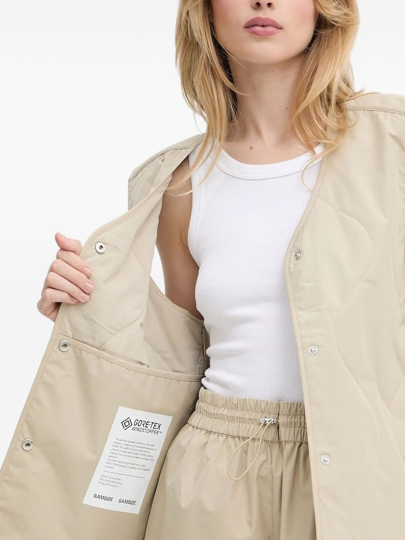 quilted button-fastening gilet 3