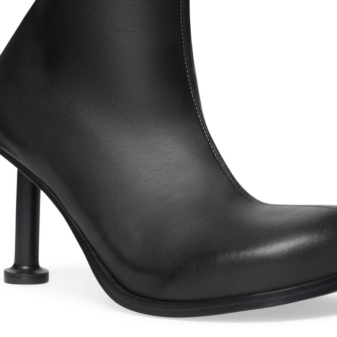 Women's Mallorca 80mm Bootie in Black - 8