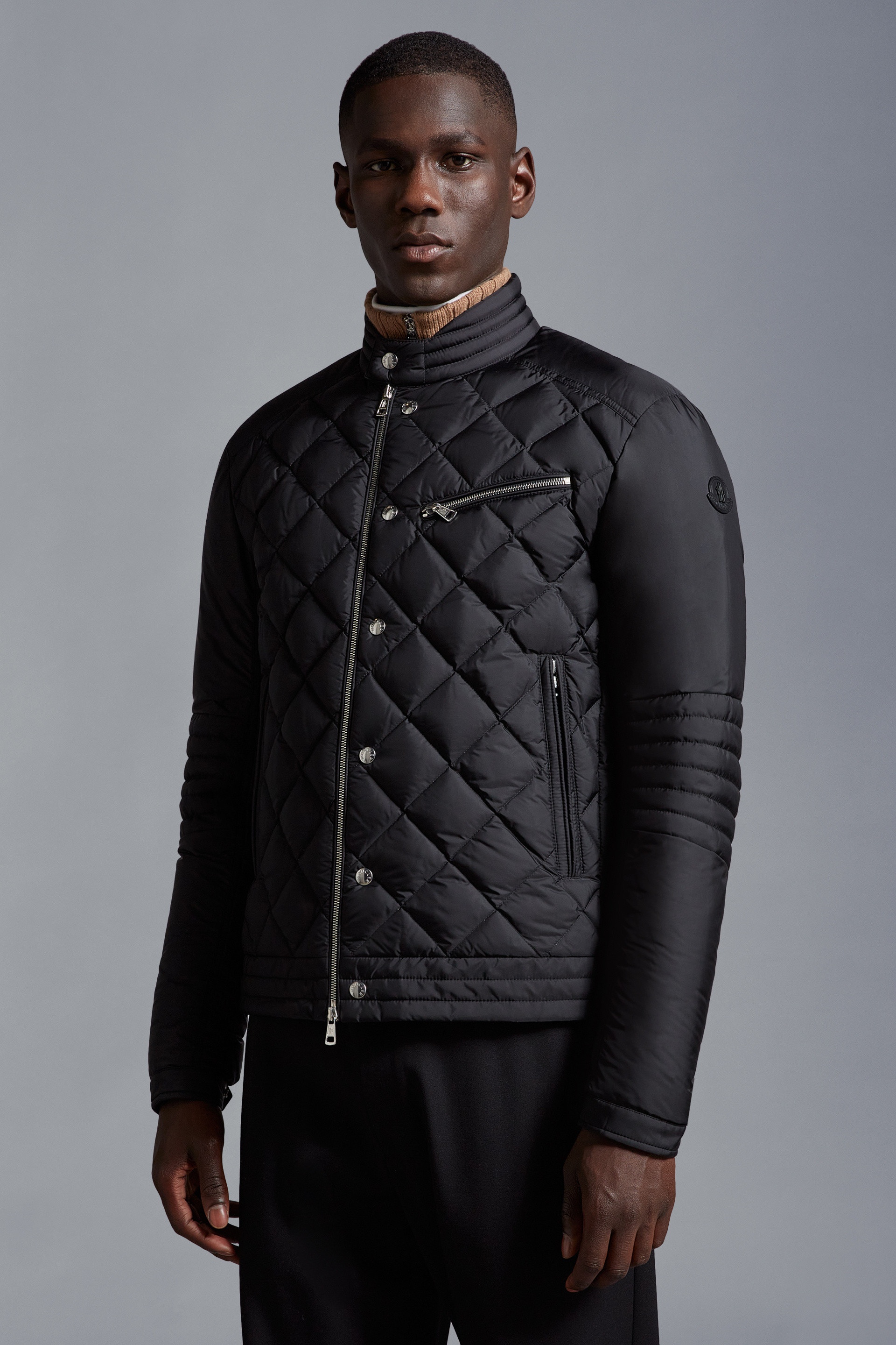 ダウンジャケット MONCLER | Vulpie Short Down Jacket Moncler Vulpie Short Down Jacket | REVERSIBLE