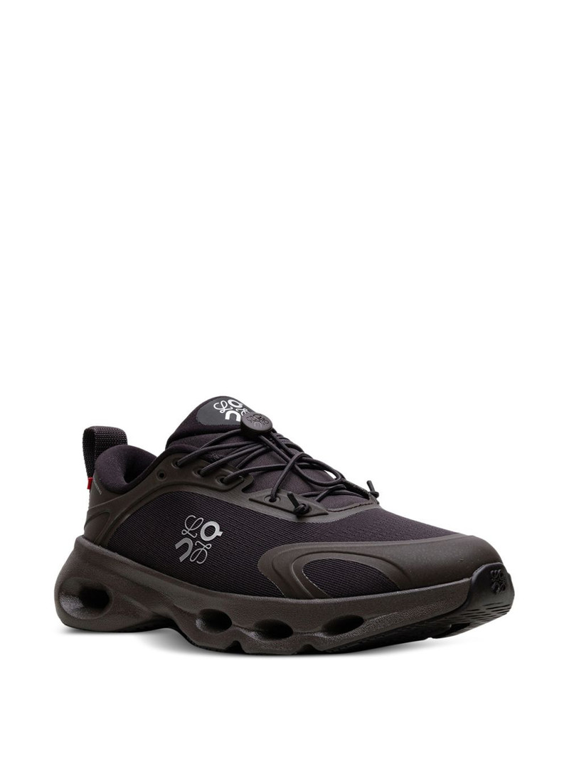 On x Loewe Cloudsolo logo-print sneakers outlook