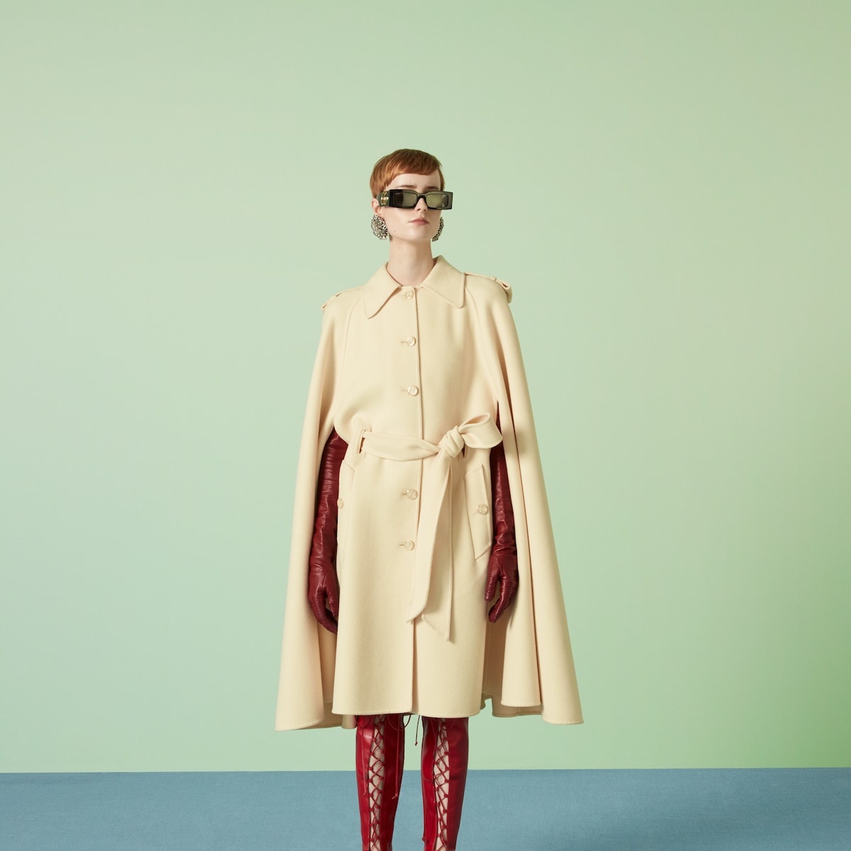Wool coat with cape sleeves - 5