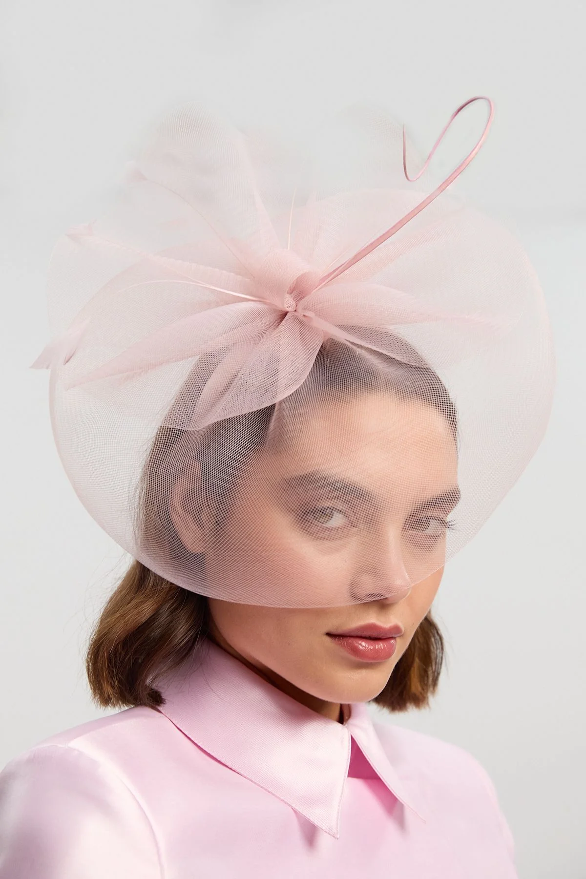 Mesh Feather Detail Fascinator - 1