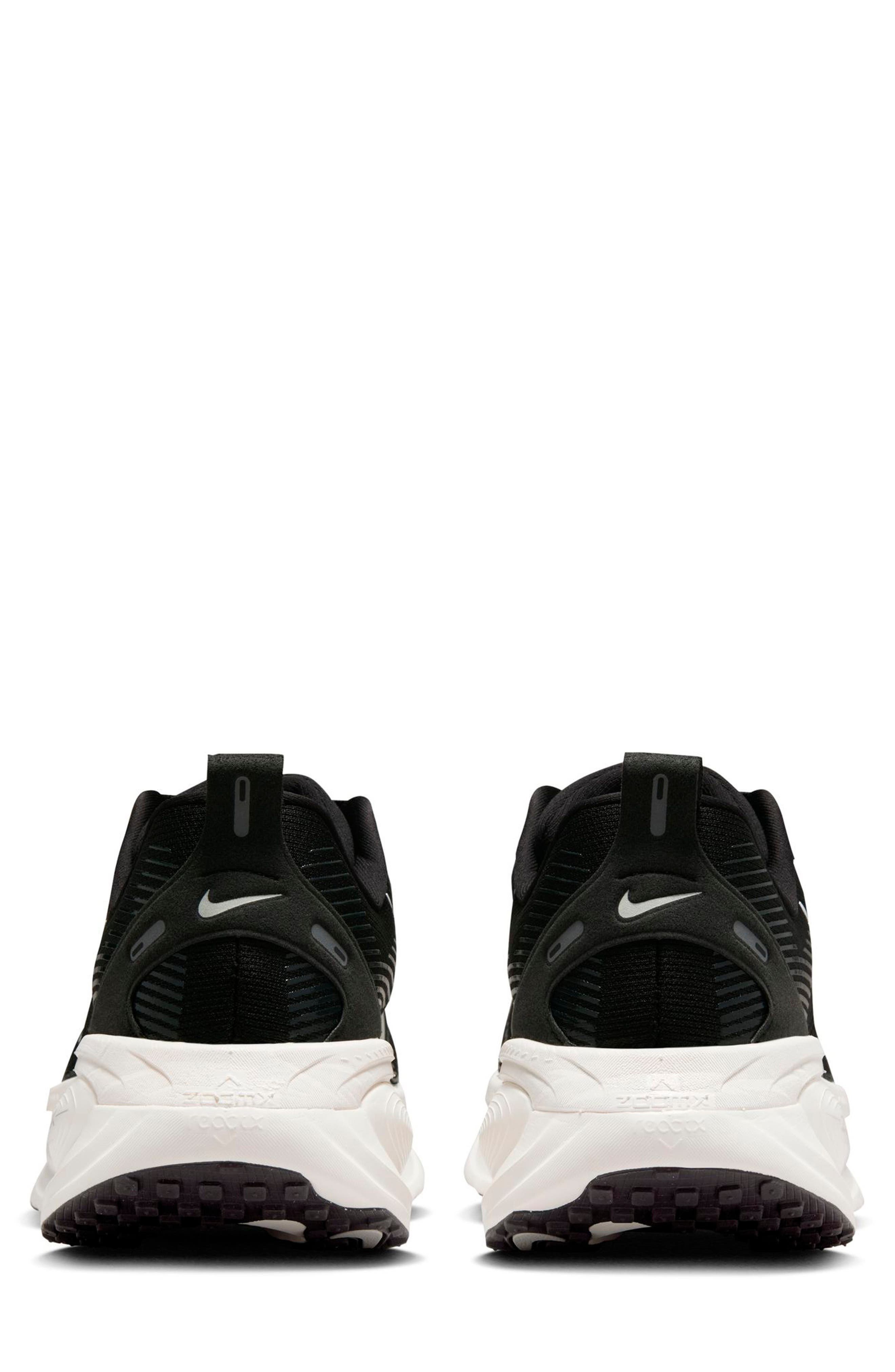 Nike Vomero 18 Running Shoe in 007 Black/smtwht at Nordstrom - 5