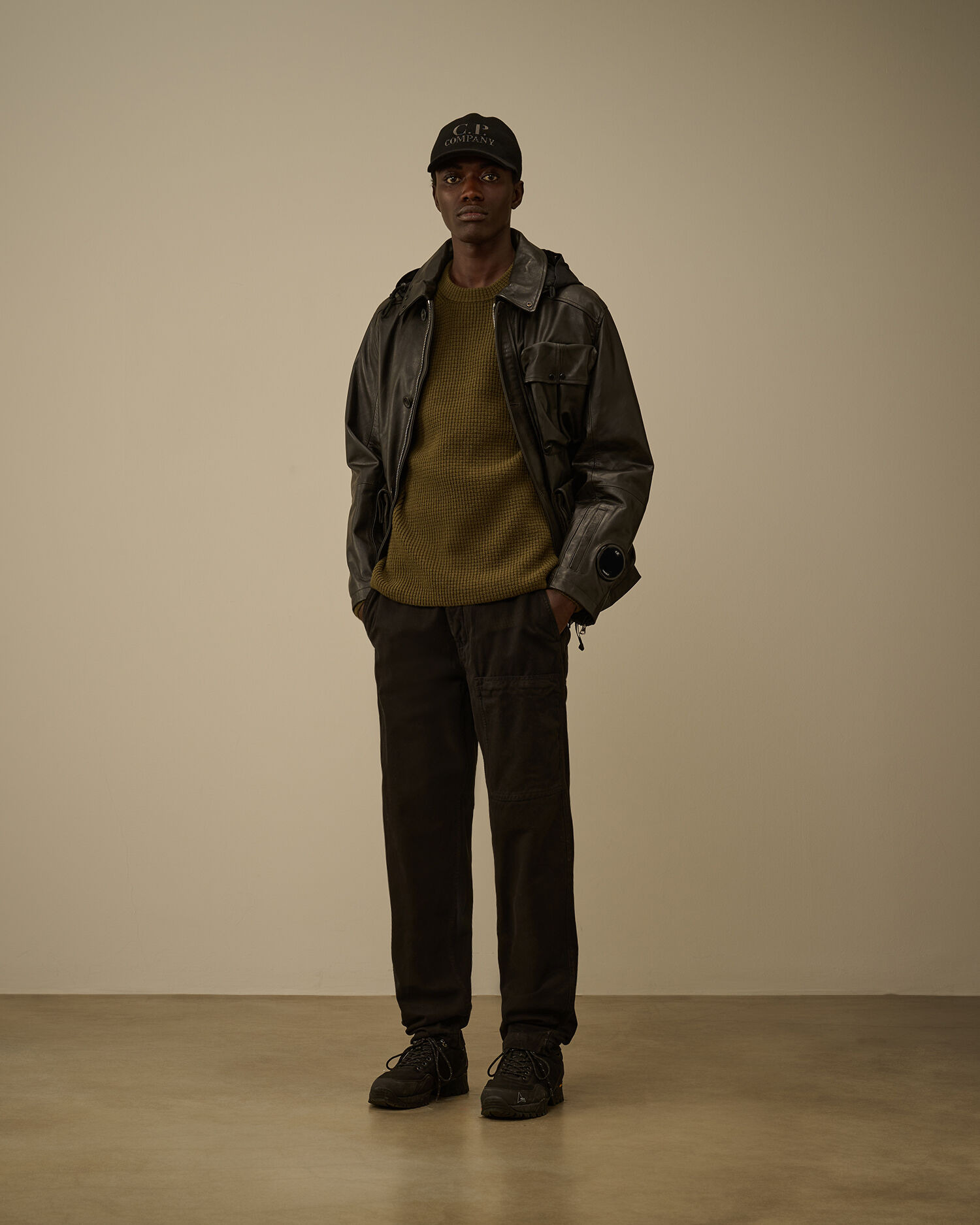 Vintage Army Structure Cargo Pants - 2