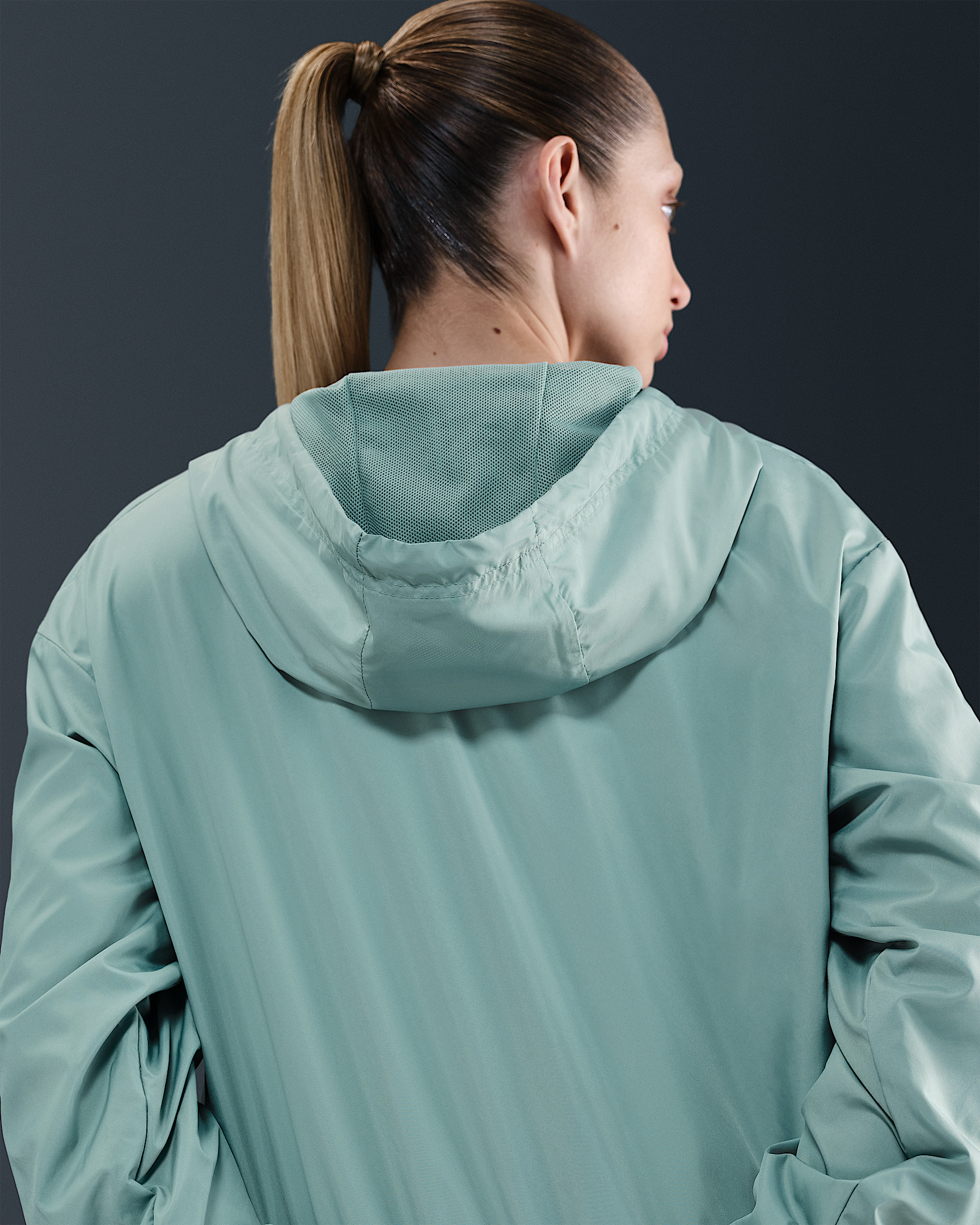 Nike Sportswear Classic Wovens Women's Loose UV Hooded Jacket - 2