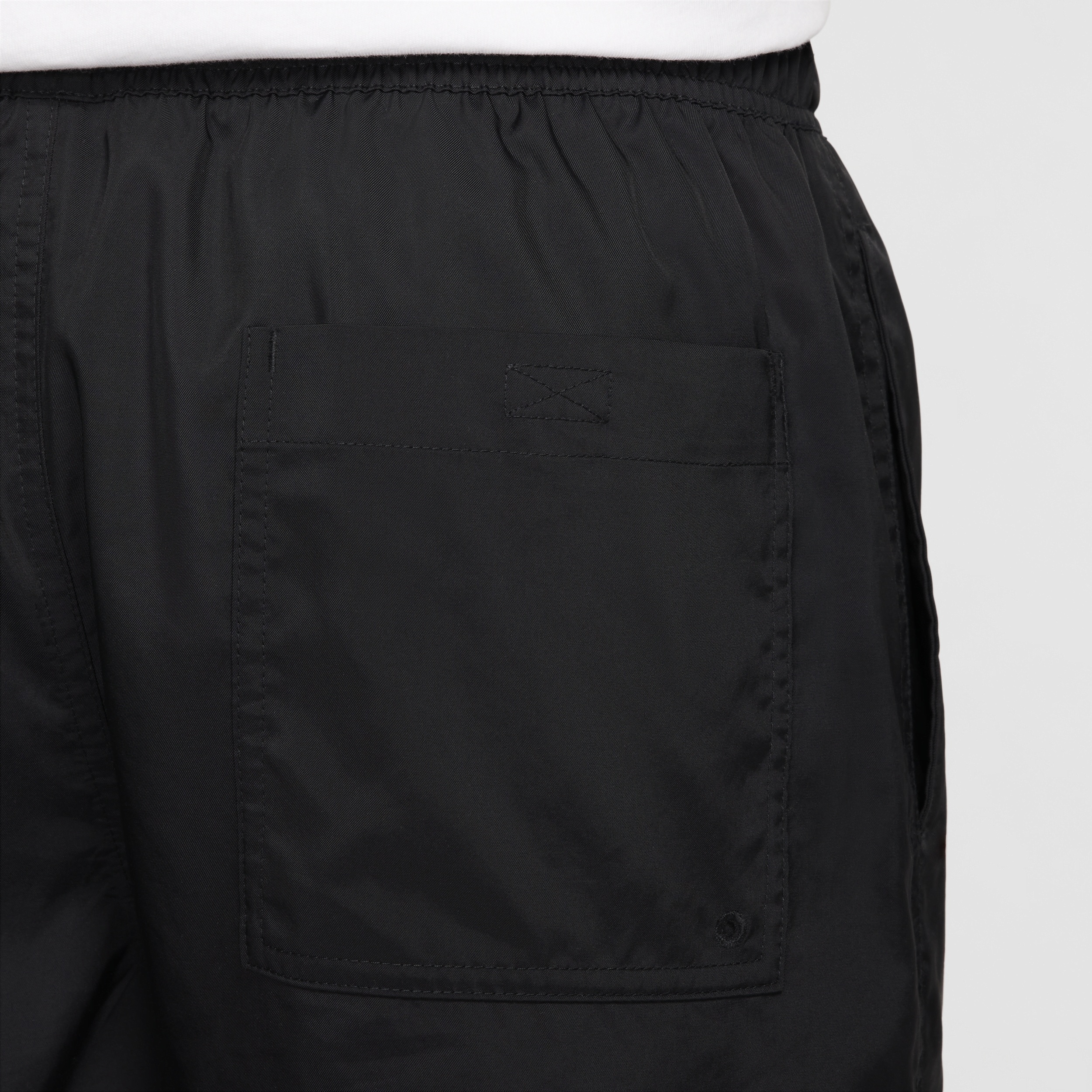 Nike Club Men's Woven Flow Shorts - 6