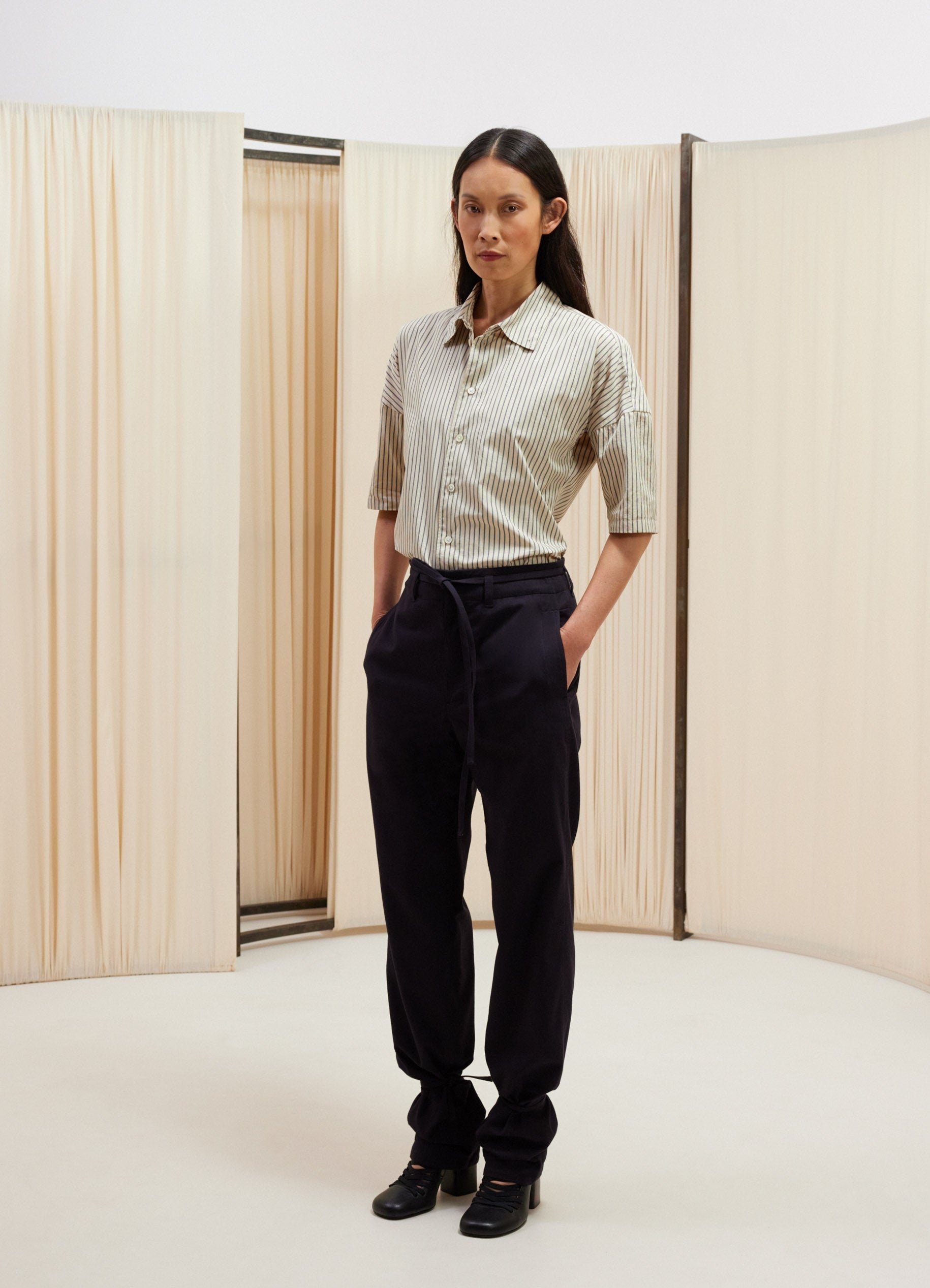 SHORT SLEEVE FITTED SHIRT - 3
