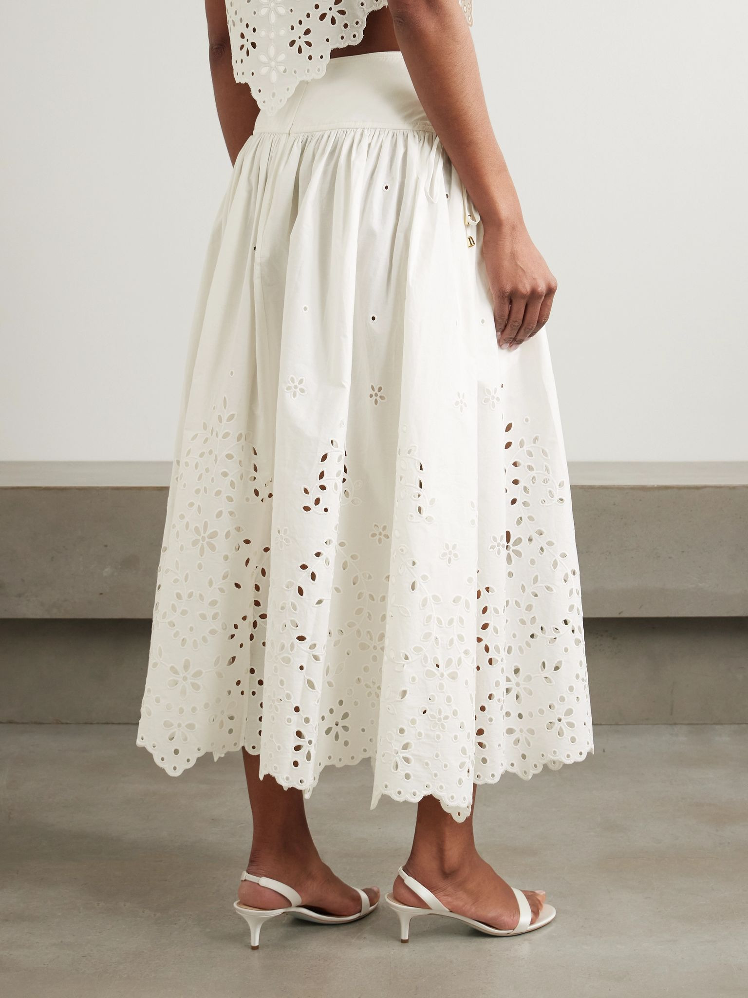 Embellished tie-detailed broderie anglaise cotton midi skirt White - 3