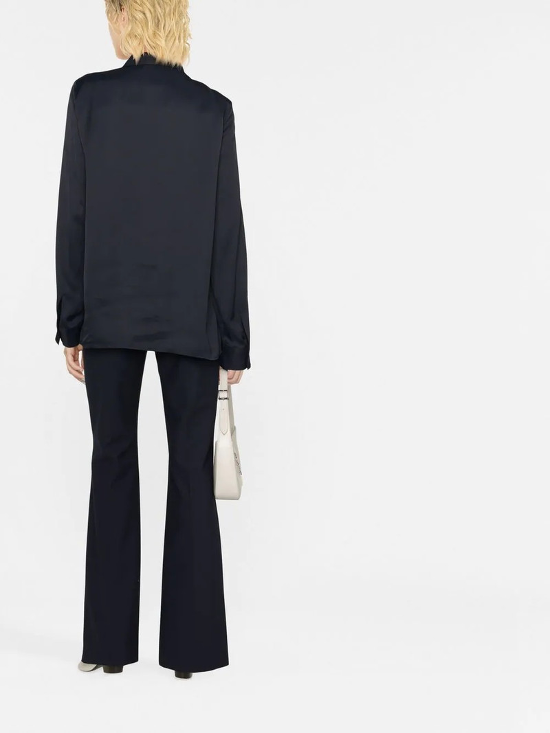 classic collar buttoned blouse 3
