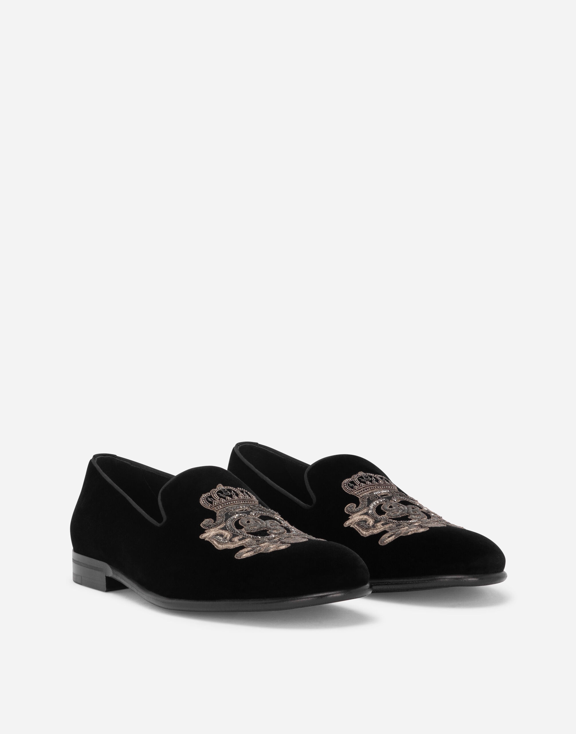 Velvet slippers with coat of arms embroidery - 2