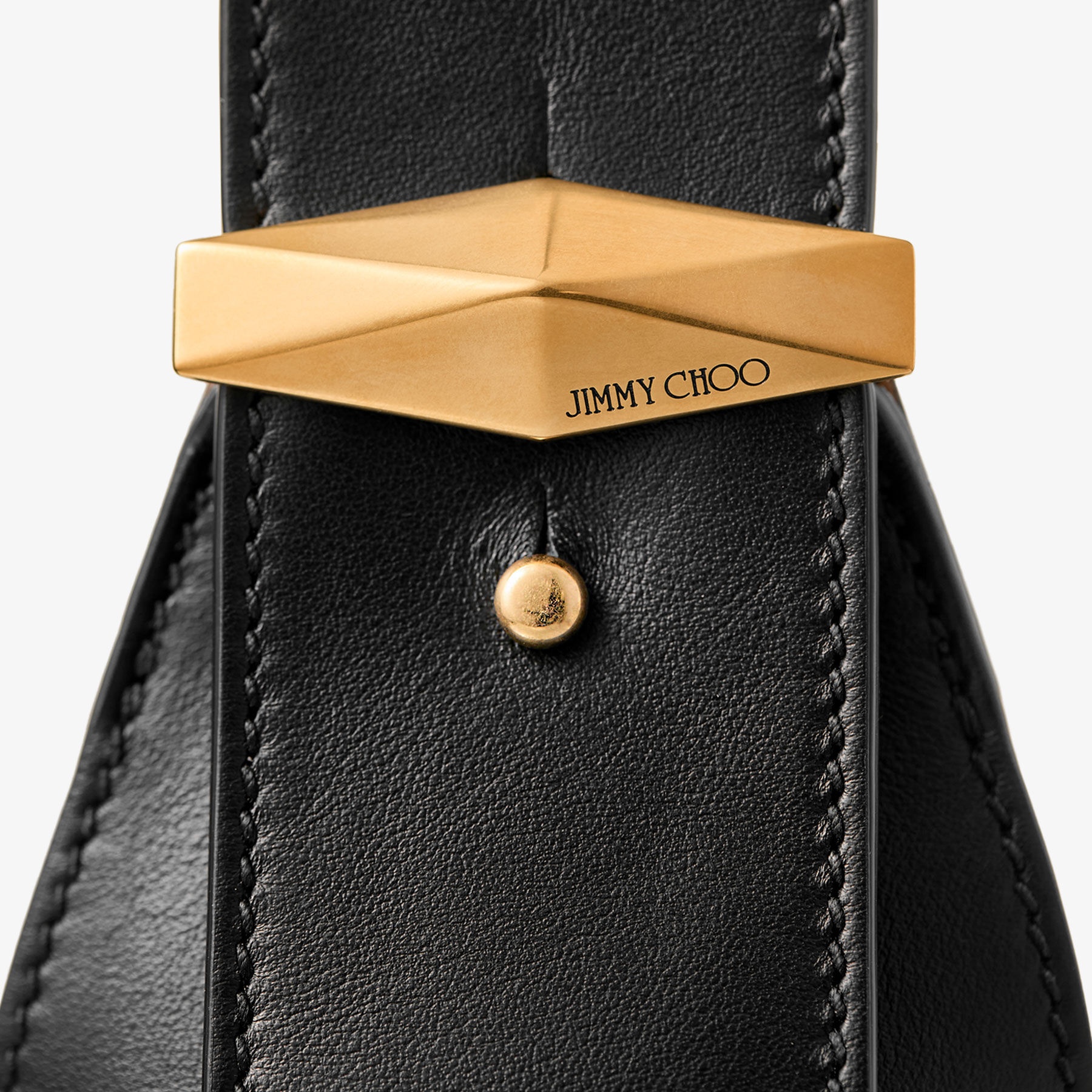 Diamond Hobo S
Black Leather Shoulder Bag - 4