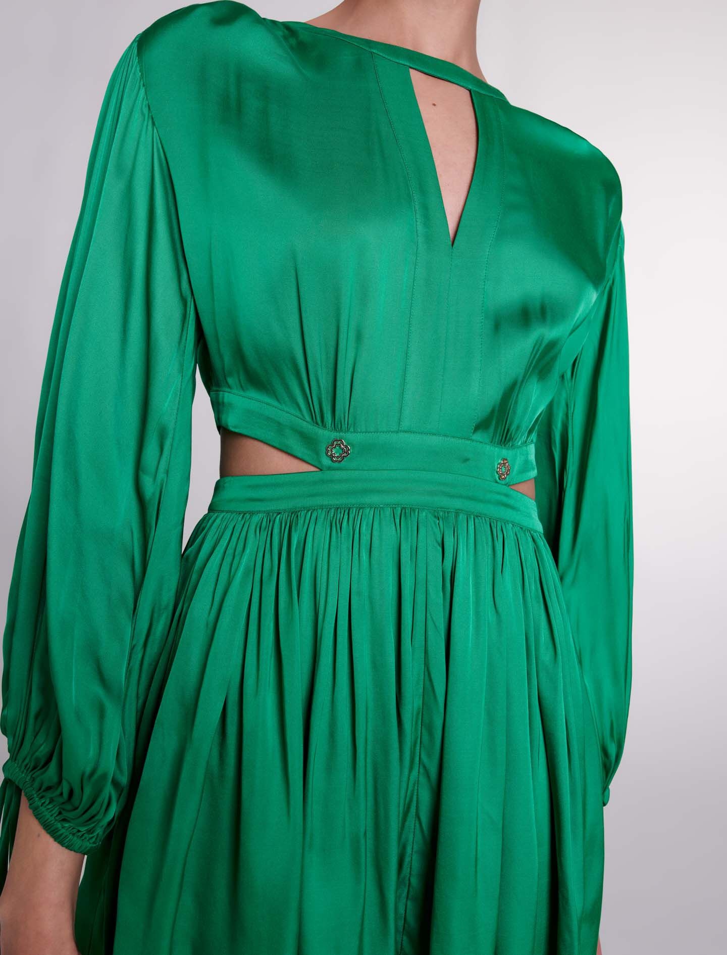 Short satin-look dress - 7