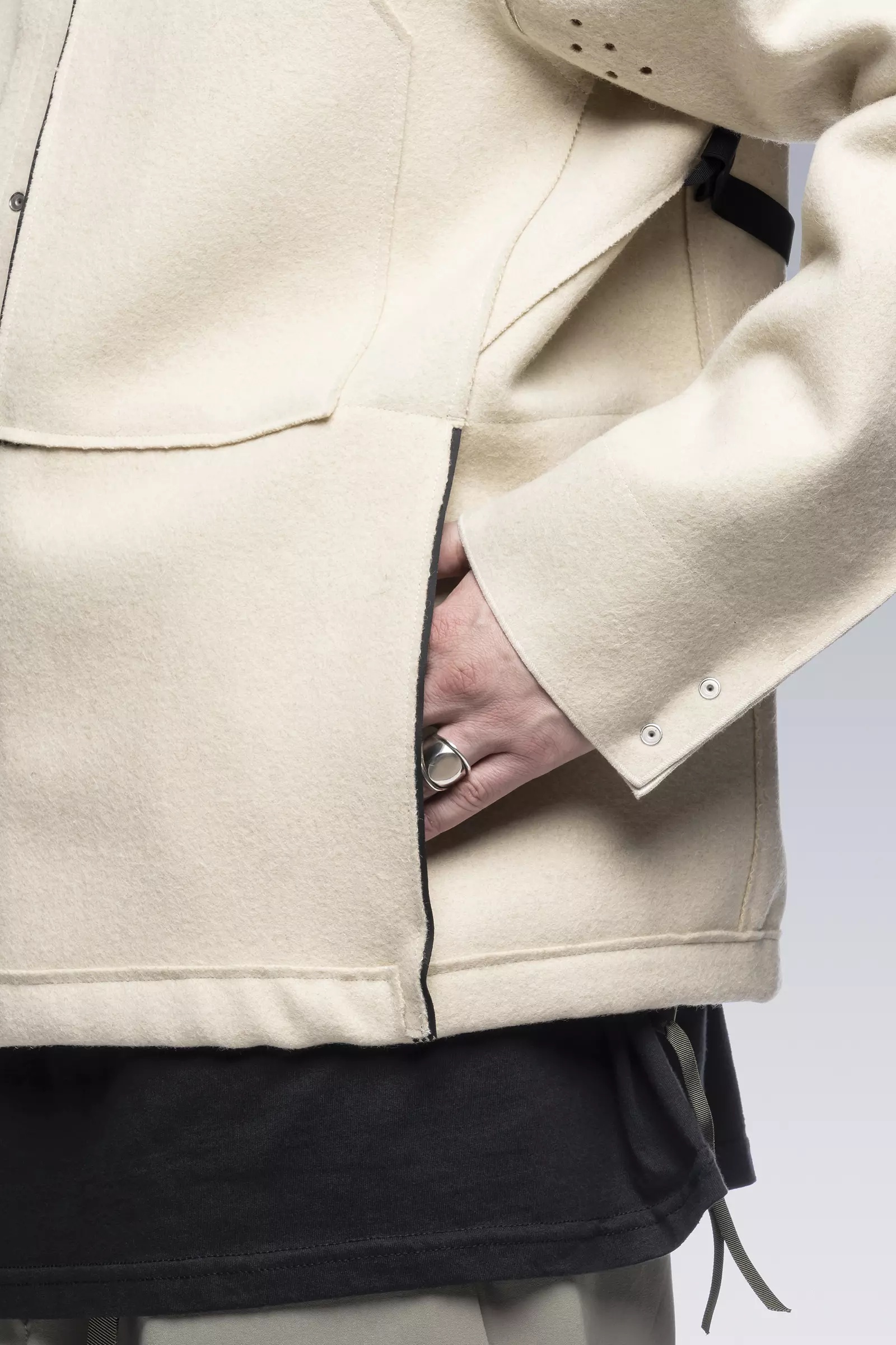 ACRONYM ホワイトジャケット M J70-BU J70-BU | ACRONYM®