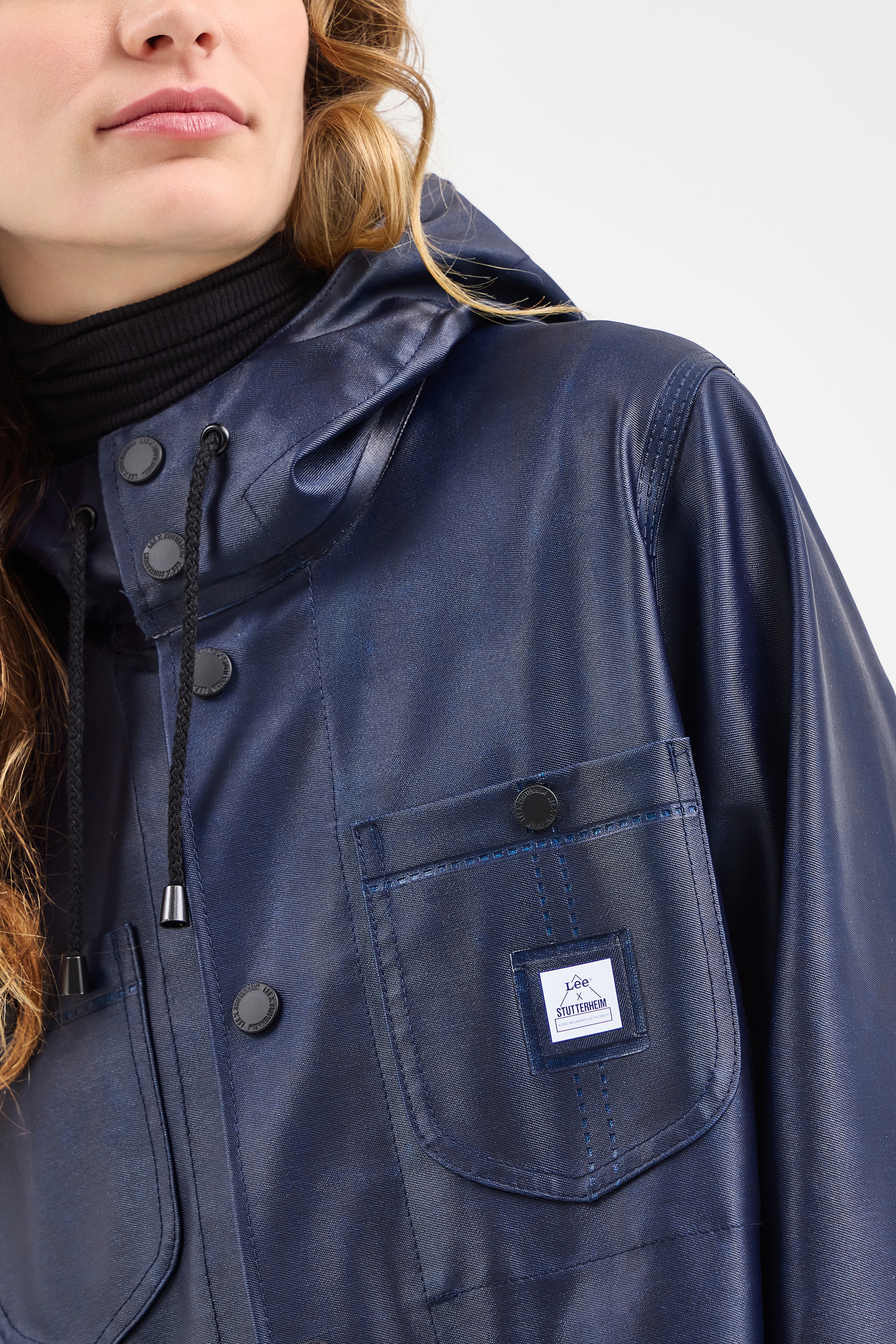 Women´s Lee® x STUTTERHEIM Chore Raincoat Aviator Navy - 3