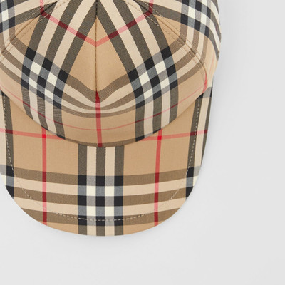 Burberry Logo Appliqué Vintage Check Cap outlook