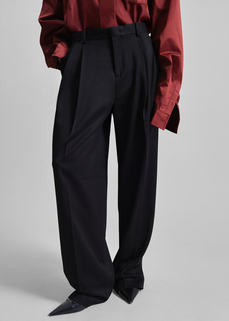 Vester Pleated Trousers - Black 3