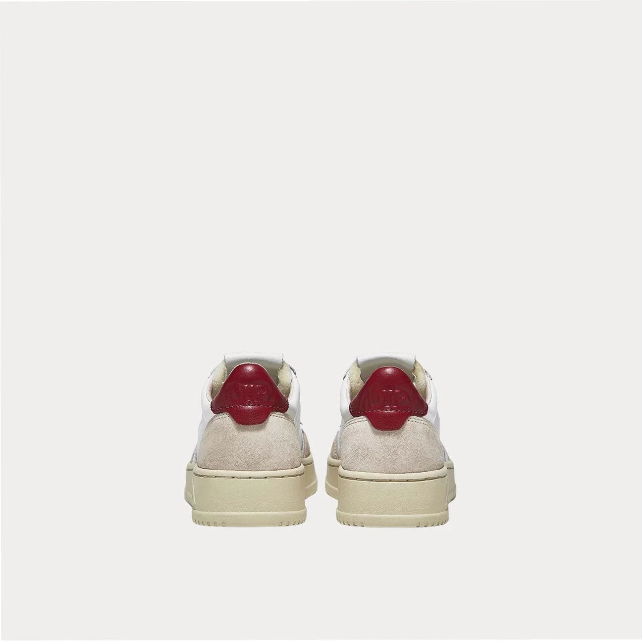 (WMNS) AUTRY Medalist Low Leather and Suede 'White Beige Red' AULW-LS48 - 4
