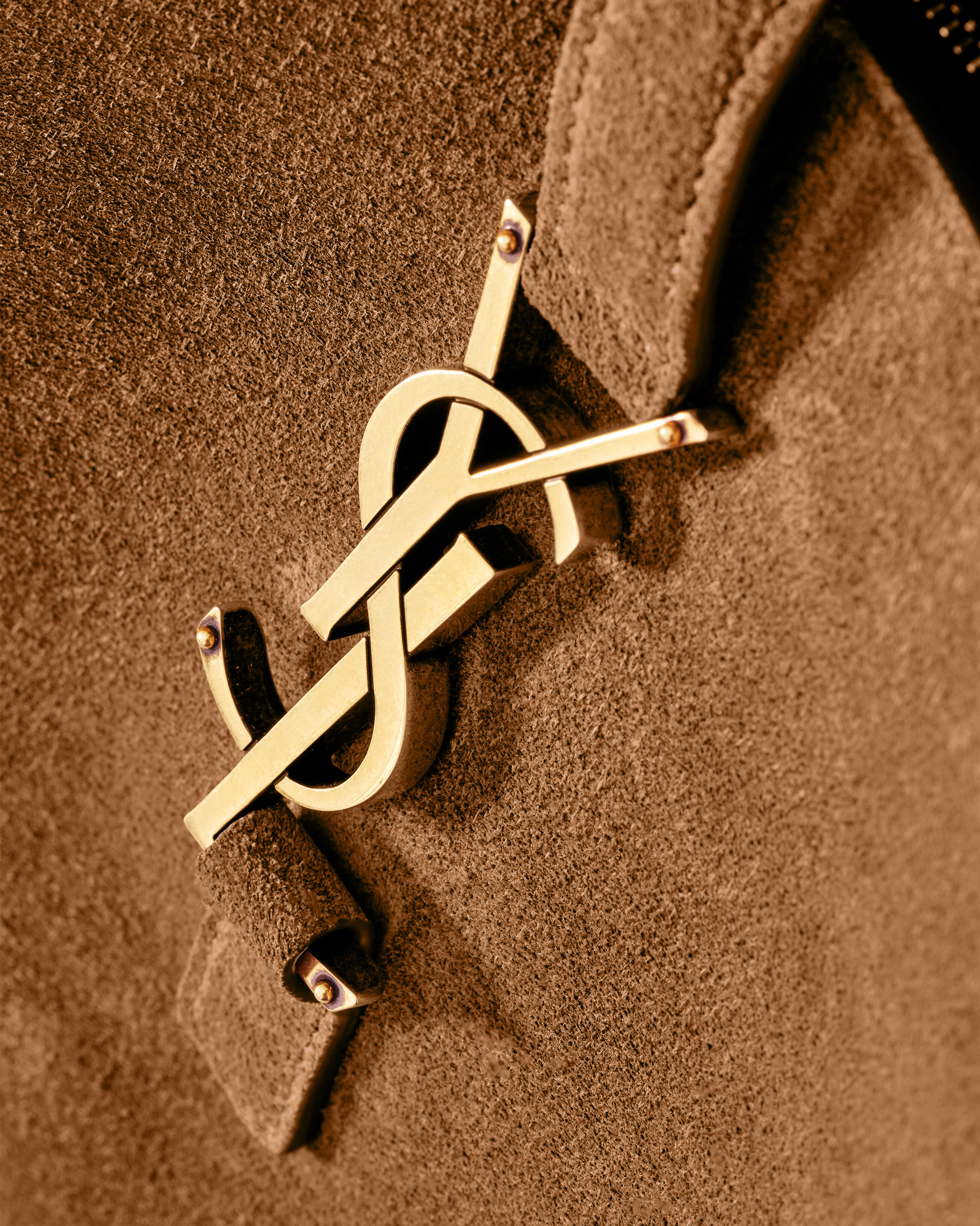 LE 5 À 7 SUPPLE LARGE IN SUEDE - 5