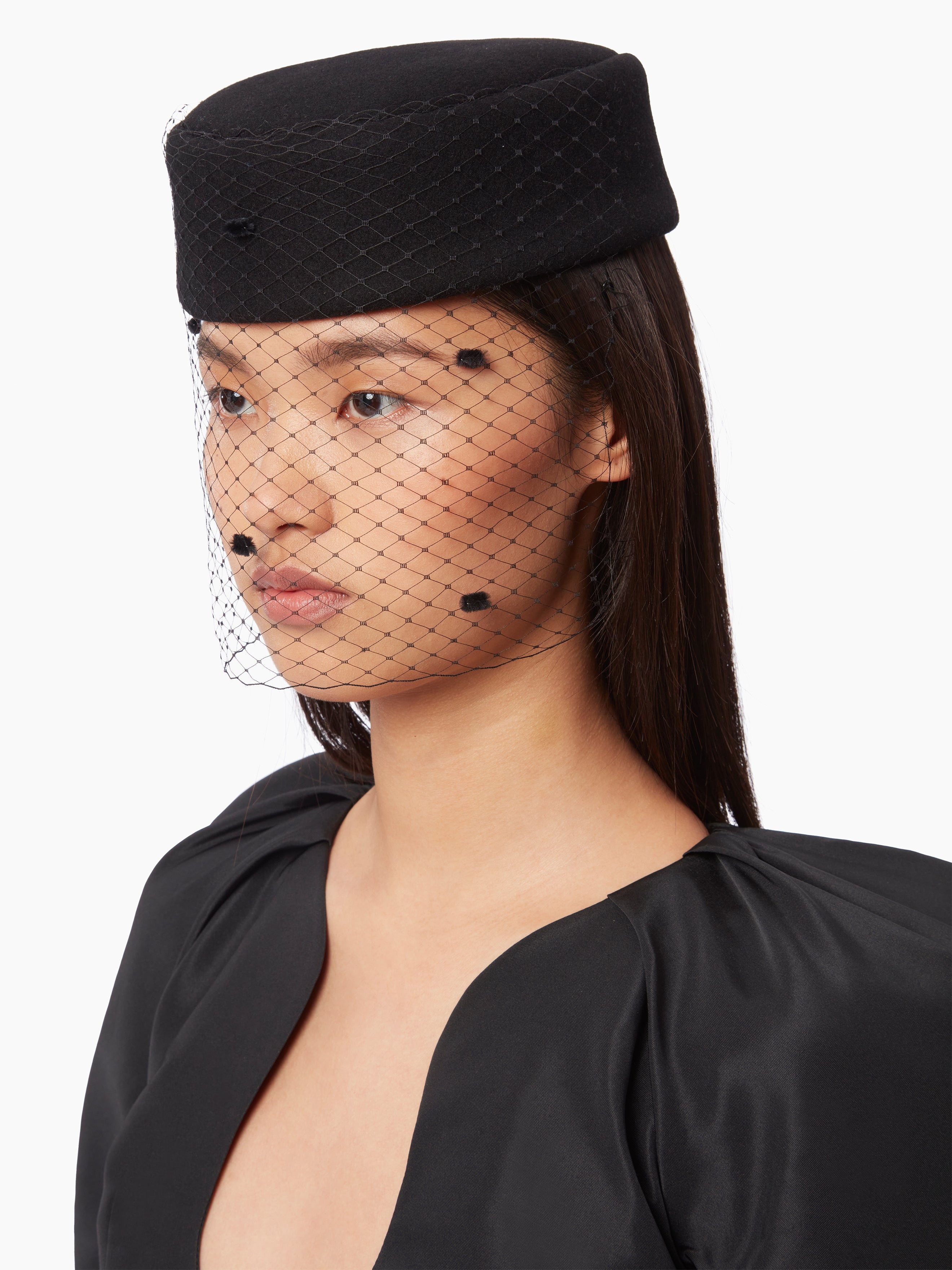 PILLBOX HAT WITH VEIL - 4