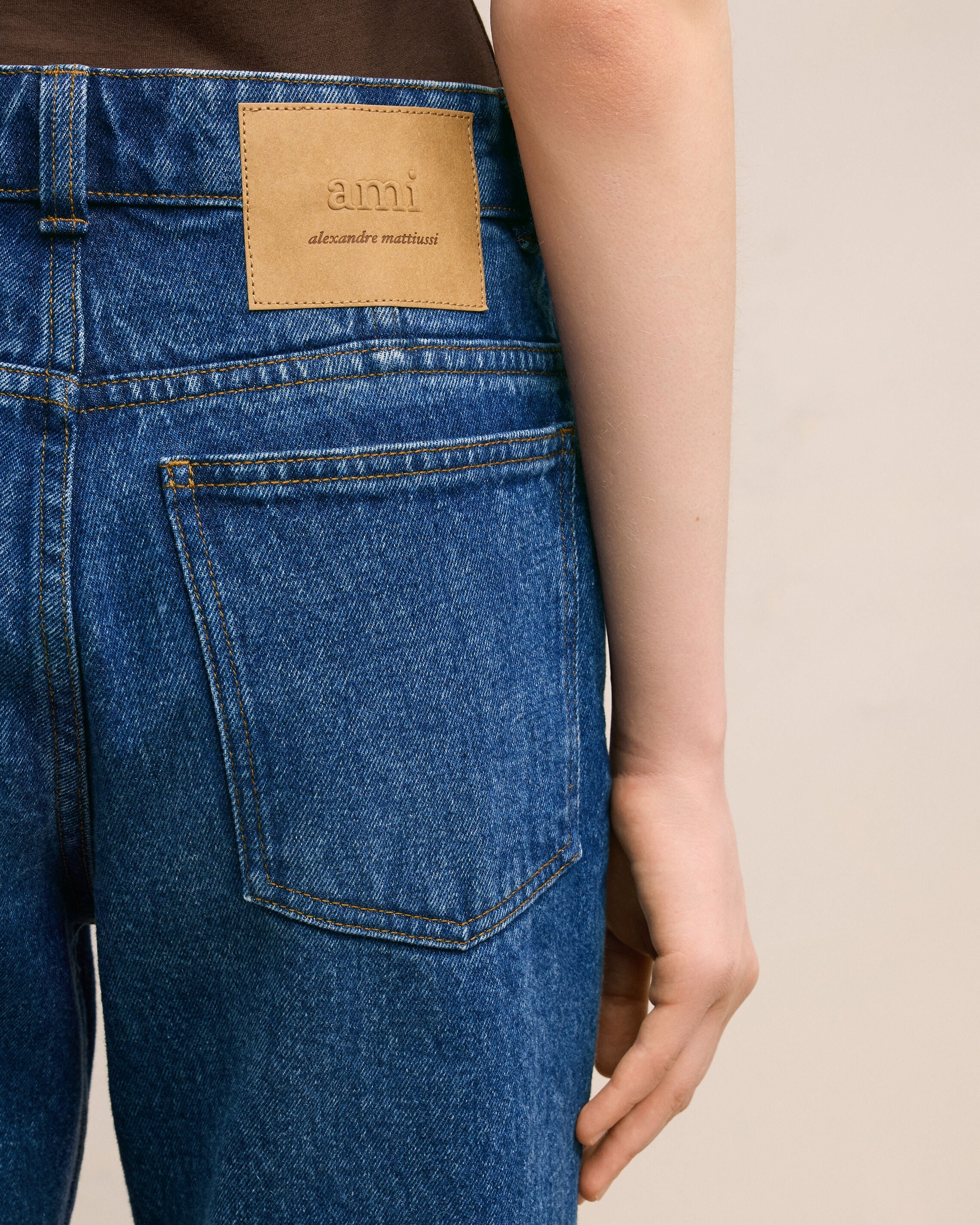 CLASSIC FIT JEANS - 5