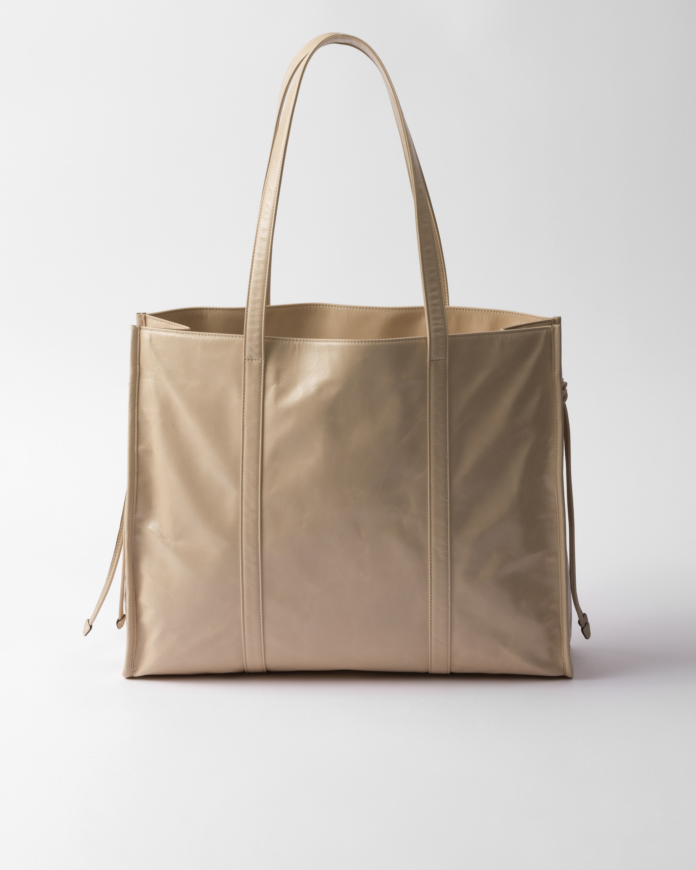 【関税&送料込】Prada Grainy Leather Tote Bag Prada Soft Grain Bag | italist