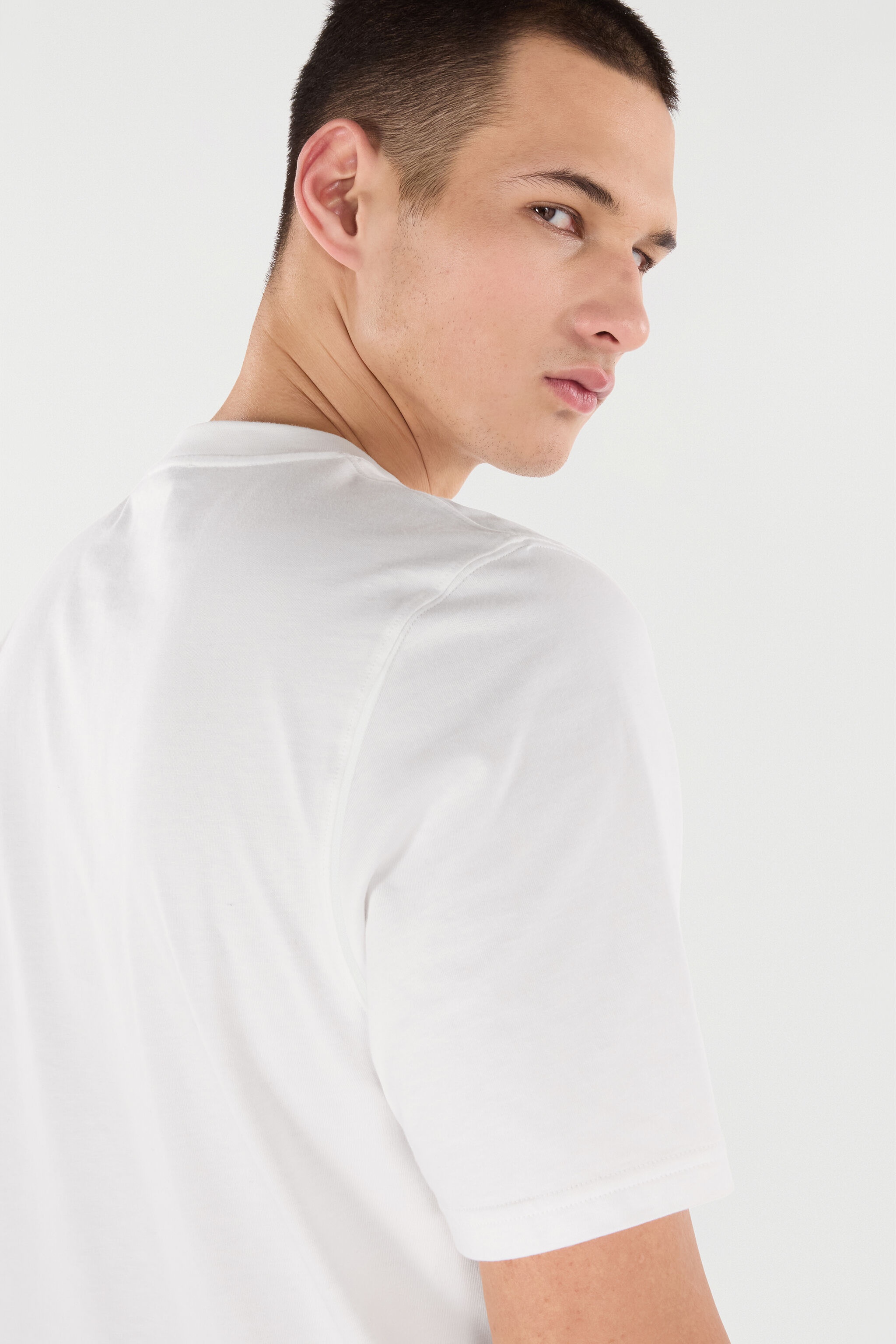 T-Shirt with Mirror Snake Monogram - 7