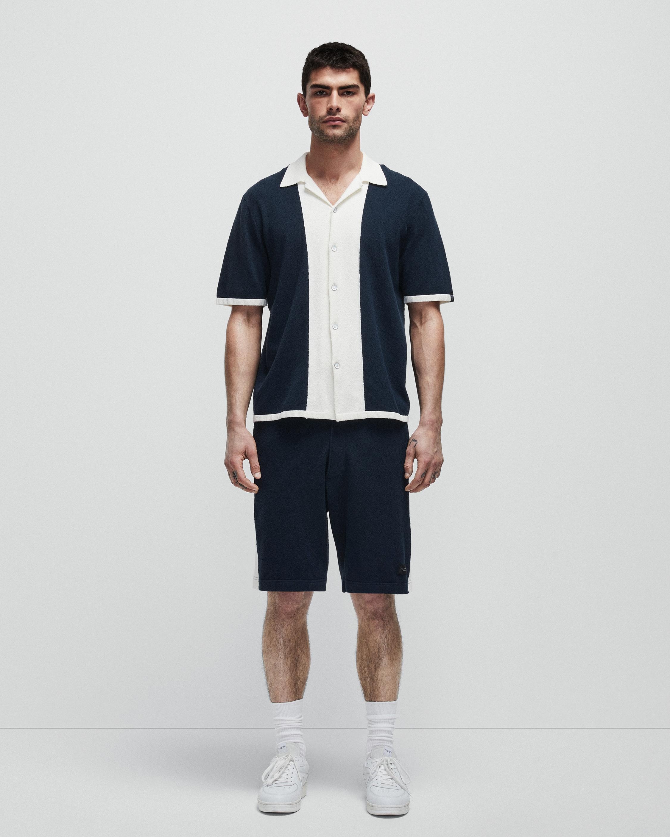 Axel Zuma Toweling Short
Classic Fit Short - 2