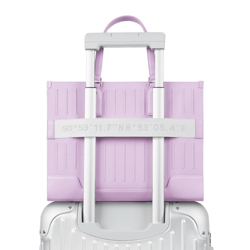 Never Still Tote Medium 5