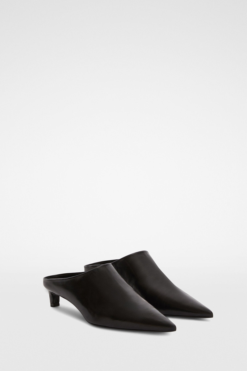 Mules - 1