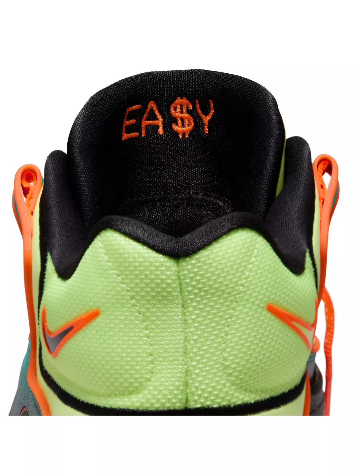 KD18 "New Timeline" Men's Basketball Shoe - 6