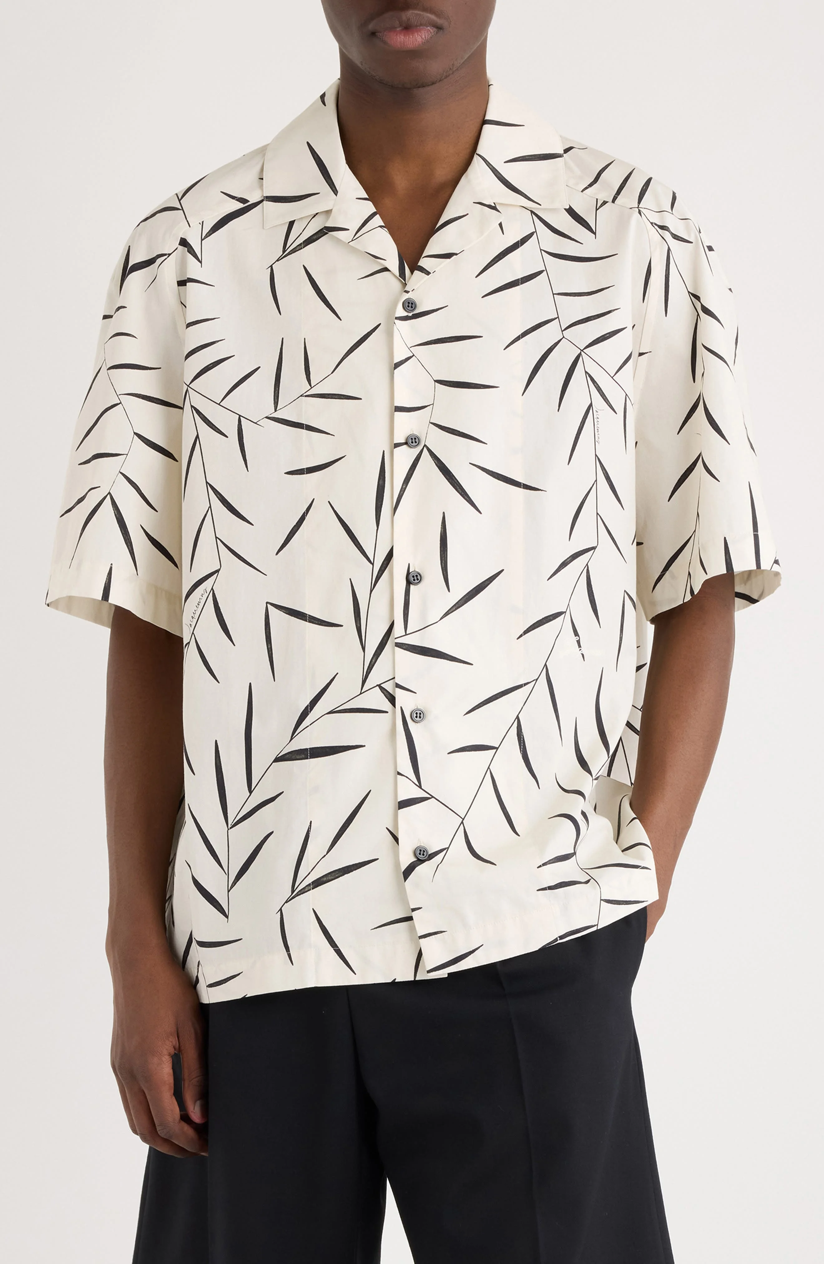 Jacquemus La Chemise Fonccio Foliage Print Camp Shirt in Print Foliage Off White/B at Nordstrom - 1