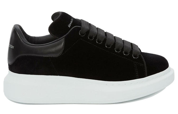 (WMNS) Alexander McQueen Oversized Sneaker 'Smooth Black' 553775W4FKT1000 - 2