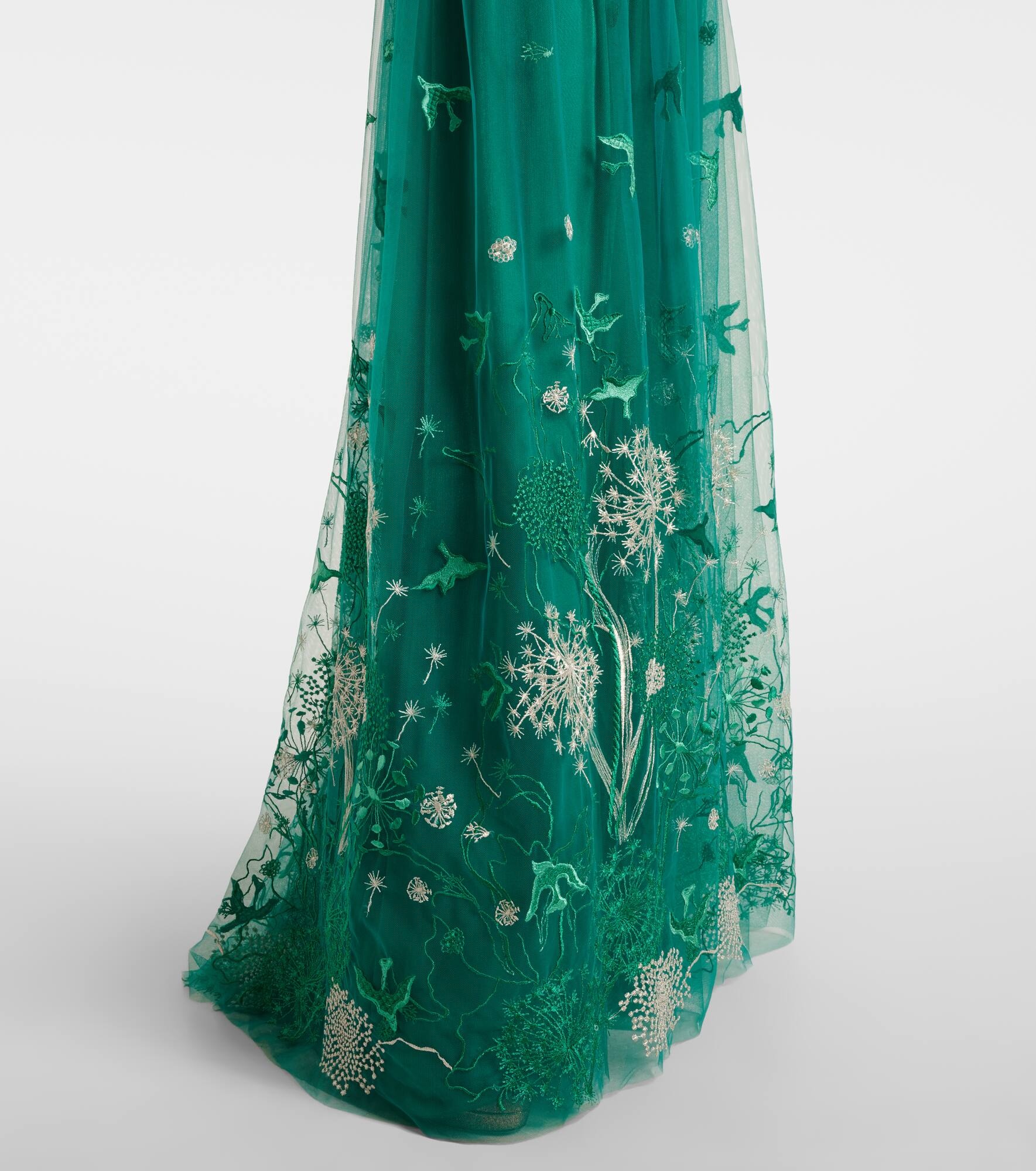 Floral embroidered gown - 5