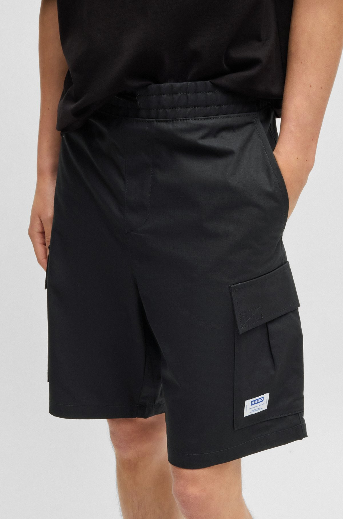STRUCTURED-COTTON SHORTS WITH DRAWSTRING AND LOGO PATCH - 5