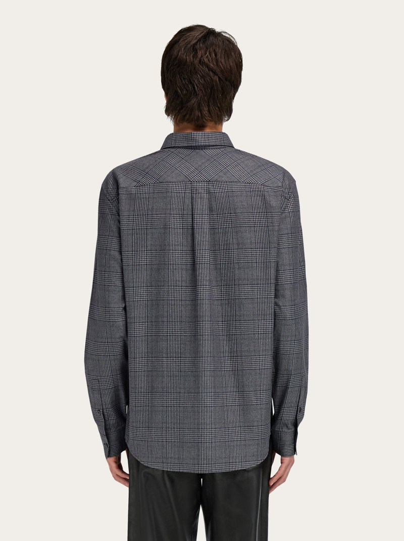 Checked shirt 4