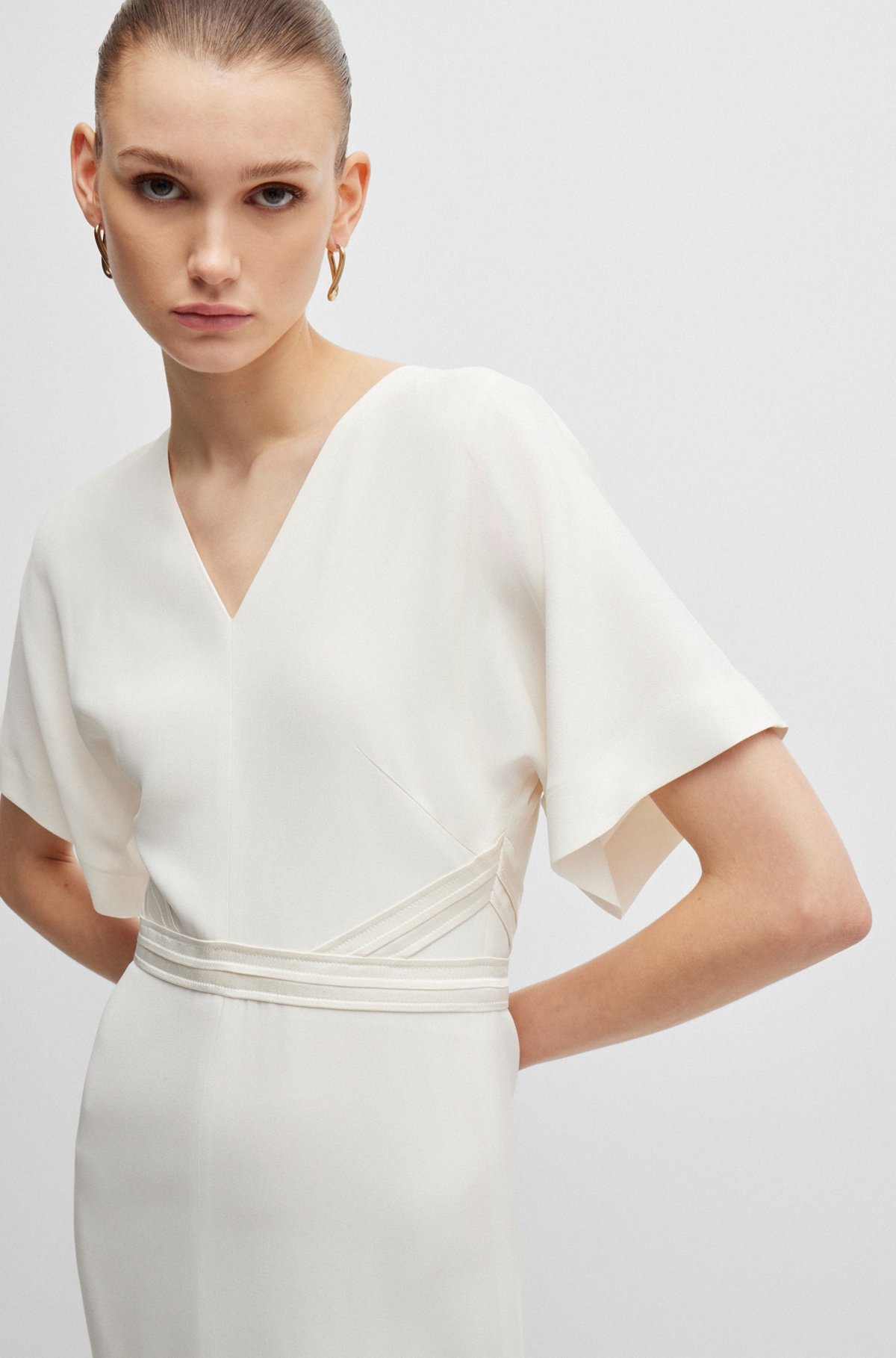 V-NECK DRESS WITH WAIST DETAIL - 5