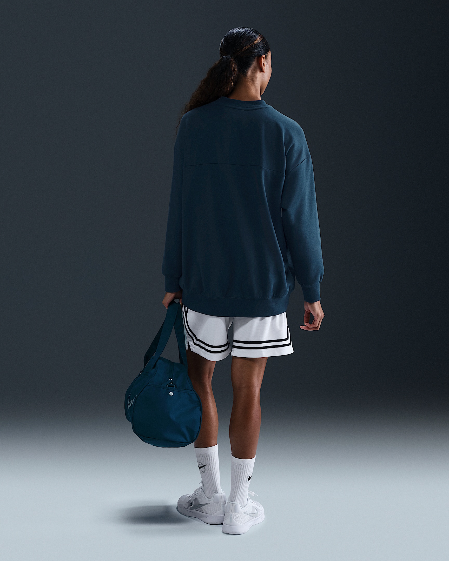 Nike Swoosh Fly Women's Dri-FIT Oversized French Terry Basketball Sweatshirt - 5