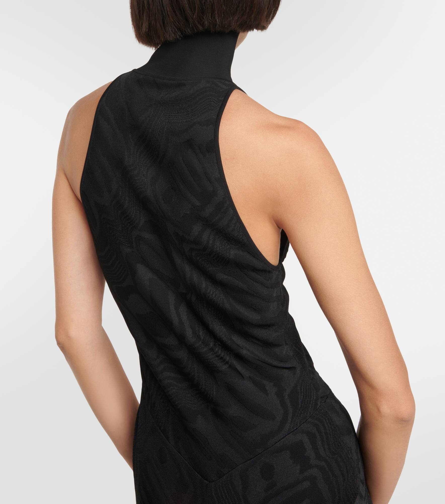 Patterned turtleneck gown - 6
