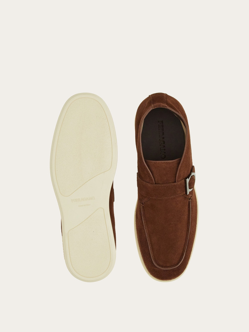 Desert boot with Gancini buckle 5