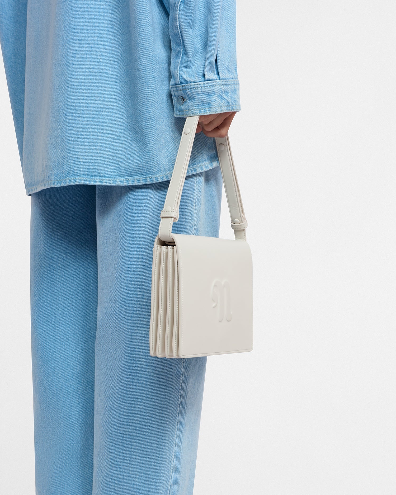 Alt-Nappa Shoulder Bag - 8